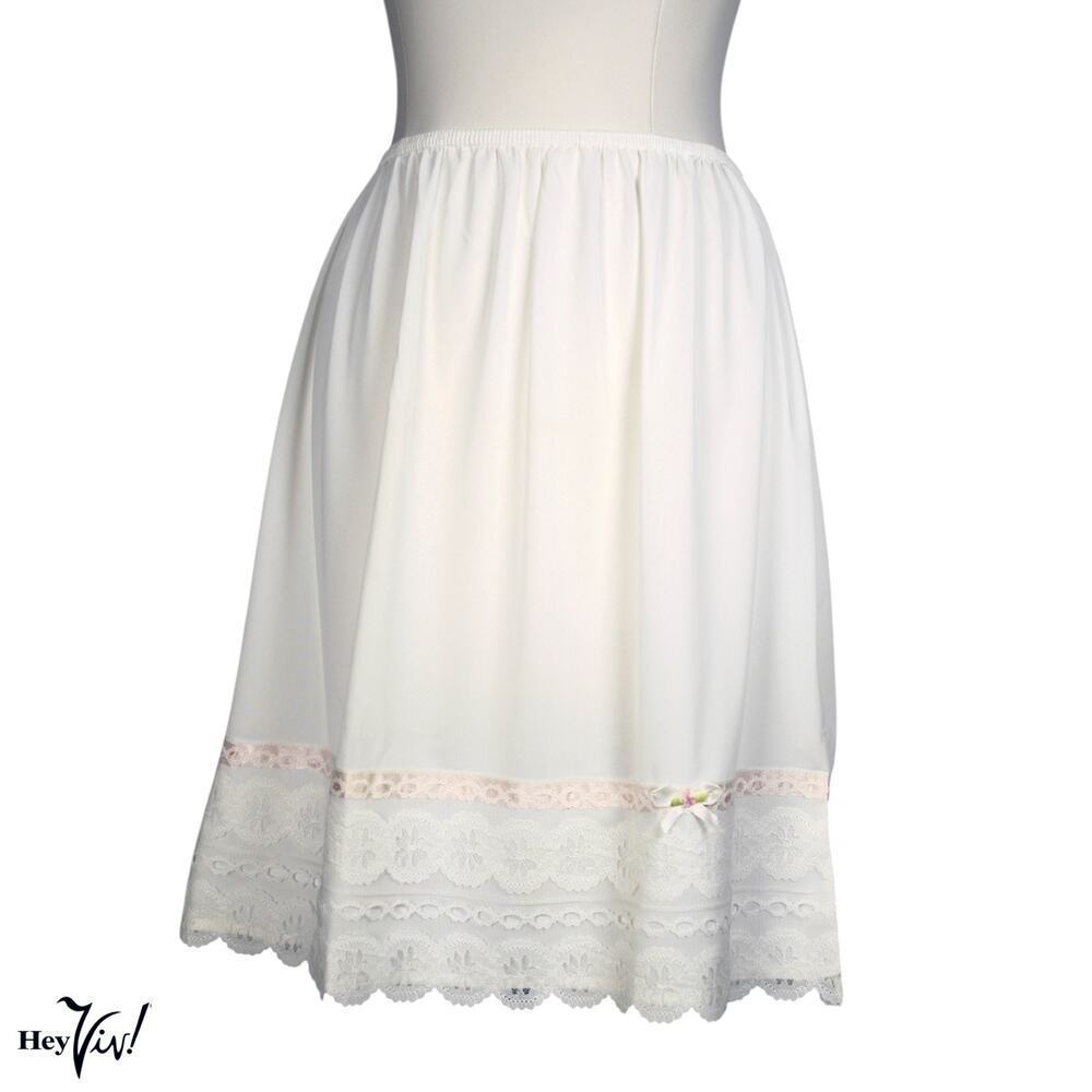 Vintage White Nylon Half Slip w Lace Pink Ribbon and Rose W26-30" L21" -Hey Viv - Picture 1 of 6